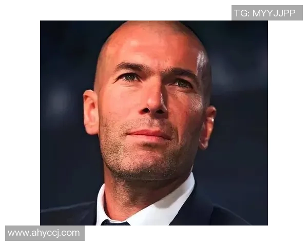 揭秘足球明星反贼身份背后的故事与影响力分析 揭秘足球明星反贼身份背后的故事与影响力分析