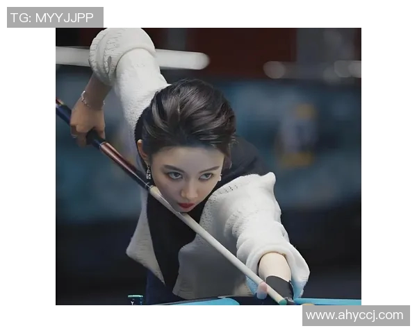 篮球明星美女的魅力与实力并存，探索她们在赛场与生活中的精彩瞬间